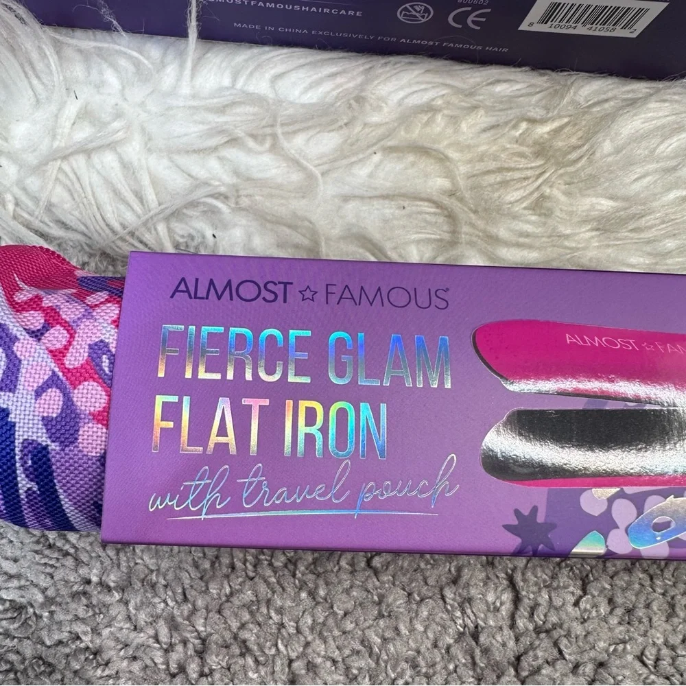 Nwt Almost Famous Fierce Glam‎ Pink Flat Iron with travel pouch nwt